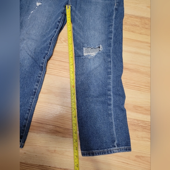 Capris - Picture 6 of 9